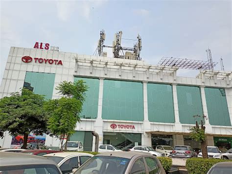 toyota showroom shalimar bagh